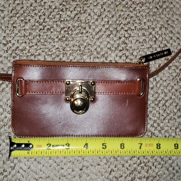 MICHAEL KORS REAL GENUINE LEATHER BELT BAG EUC - Picture 10 of 11